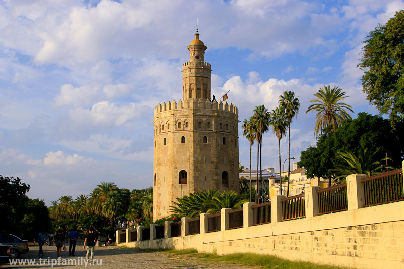 Золотая башня Севильи